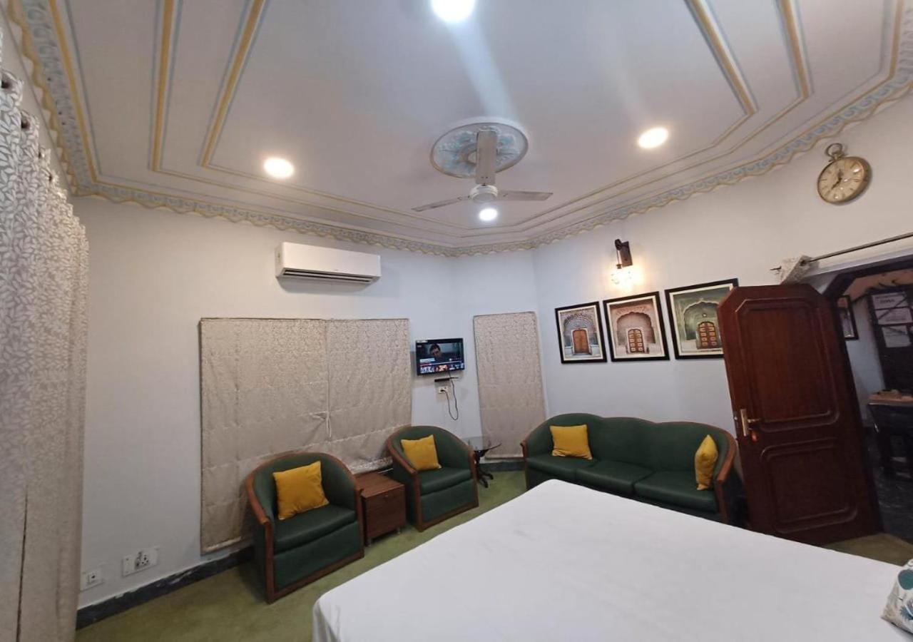 Hotel Natraj Palace Dźajpur Zewnętrze zdjęcie